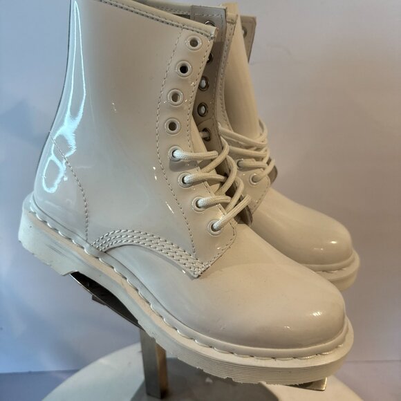 Dr. Martens 1460 Monochromatic Leather Boot Women's size 7 - Picture 3 of 7